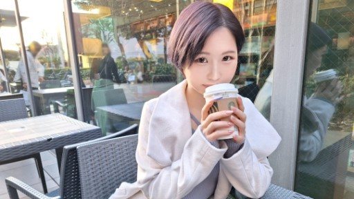 SIRO-5282 A mysterious adult woman with a calm demeanor. When sex begins, she changes completely, and she orgasms over and over again without realizing that her body is arching bac