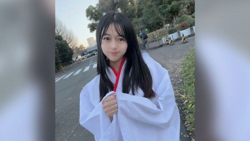 FC2PPV-4494567 A serious and cute girl who serves as a class representative at school, Sister ◯ ◯ is dressed as a shrine maiden at the place where she works part-time... This girl