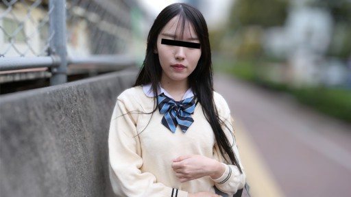 10Musume 081425_01 Pranking a girl in uniform on the train Yamashita Moeka